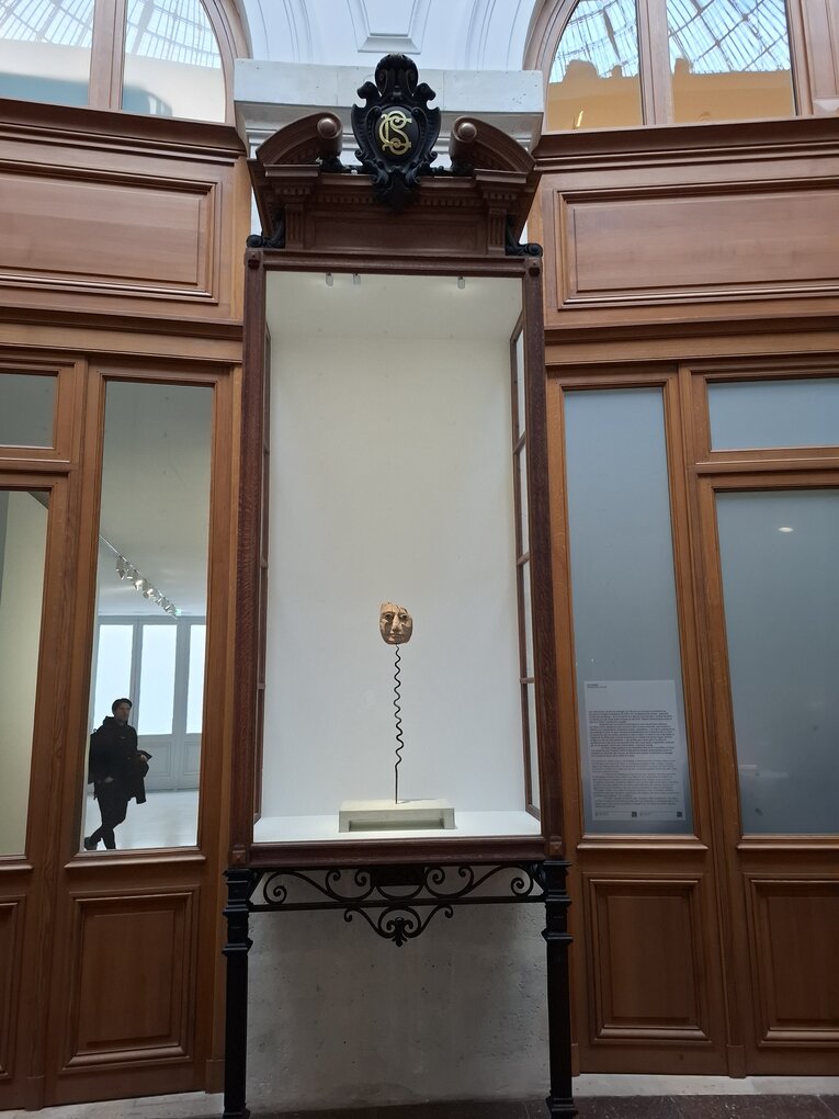 vitrina Bourse de Commerce Paris