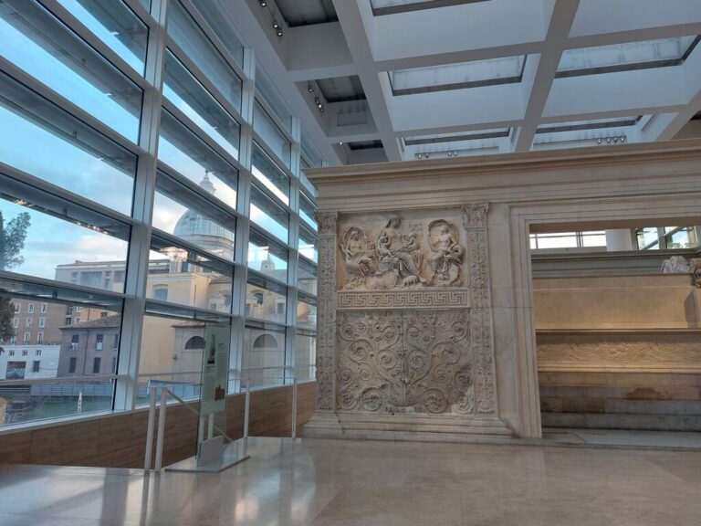 Ara Pacis, Rim, stakleni omotač arh. R. Meyer